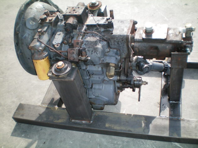 NEW HOLLAND  NH85  37304320 - CAJA DE CAMBIOS COM-T4-2025 - Imagen 3