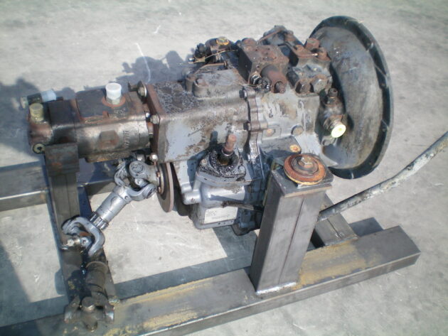 NEW HOLLAND  NH85  37304320 - CAJA DE CAMBIOS COM-T4-2025 - Imagen 5