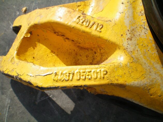 JCB  2CX  44005501 - MANGUETA TRASERA IZQUIERDA SIN TAPAS - Imagen 4