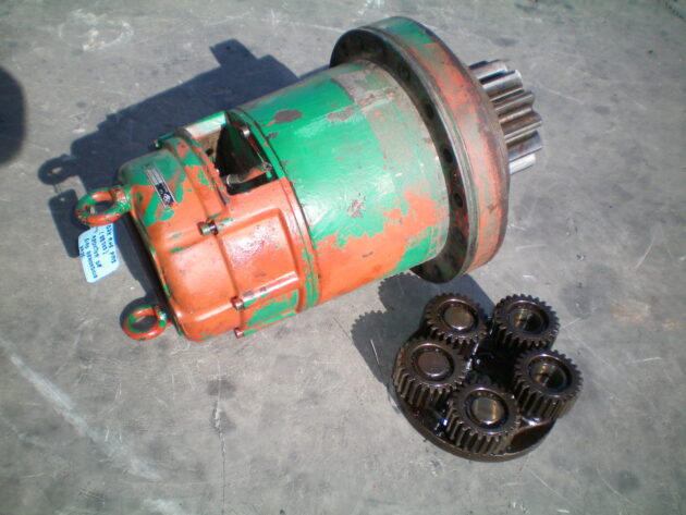 O&K  RH6 PMS   - REDUCTOR DE GIRO (CARRIER INFERIOR MAL) - Imagen 6