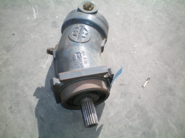 O&K   RH18   - MOTOR DE GIRO - Imagen 2