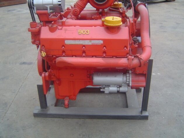 O&K   RH30  903 V8T - MOTOR TÉRMICO CUMMINS 903 V8T CON PARTE ELECTRICA - Imagen 3