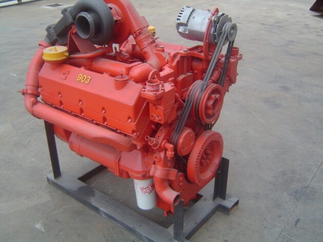 O&K   RH30  903 V8T - MOTOR TÉRMICO CUMMINS 903 V8T CON PARTE ELECTRICA - Imagen 8