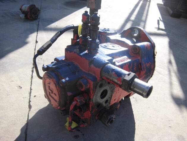 O&K  RH30D   - BOMBA DE GIRO - Imagen 2