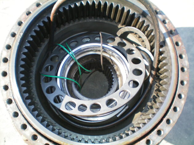 VOLVO   A40  11035972 - BUJE - Imagen 4