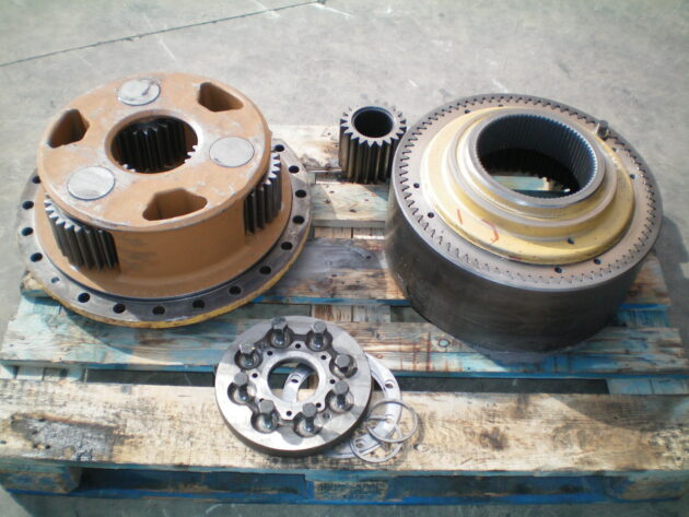 CATERPILLAR  769C - 6D-6961 - FINAL DRIVE / REDUCTION HUB - Image 4