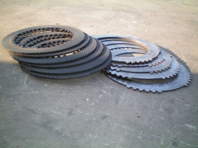 VOLVO   A40  11102350 - CONJUNTO DE FRENOS CON CORONA DEL EJE INTERMEDIARIO - Imagen 4