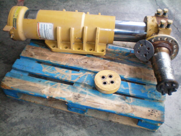 CATERPILLAR   771D  6G-6430 - MANGUETA DERECHA É IZQUIERDA