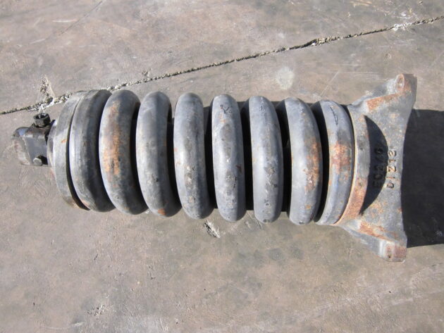 VOLVO   EC240BNLC  1181-00921 - MUELLE Y TENSOR DE CADENA - Imagen 4