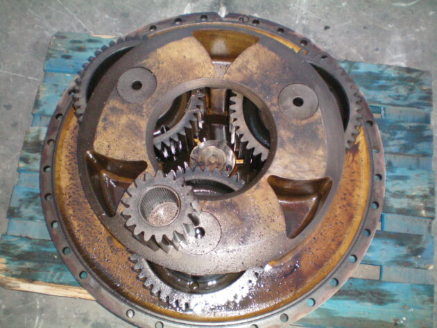 CATERPILLAR   777  9D-2710 - REDUCCIÓN TRASERA SIN CORONA - Imagen 3