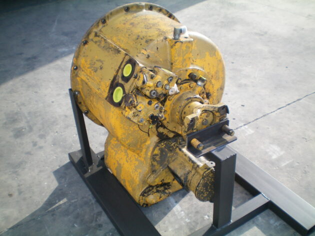 CATERPILLAR   777  1T-1099 - CONVERTIDOR - Imagen 4