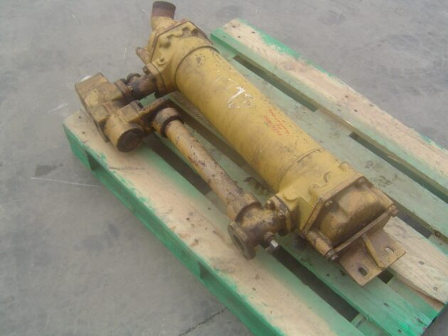 CATERPILLAR   777B  4W-0413 - ENFRIADOR DEL CONVERTIDOR
