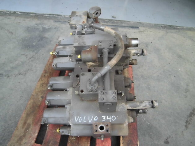 VOLVO   EC340  14344261 / 14344260 - DISTRIBUIDOR PRINCIPAL - Imagen 3