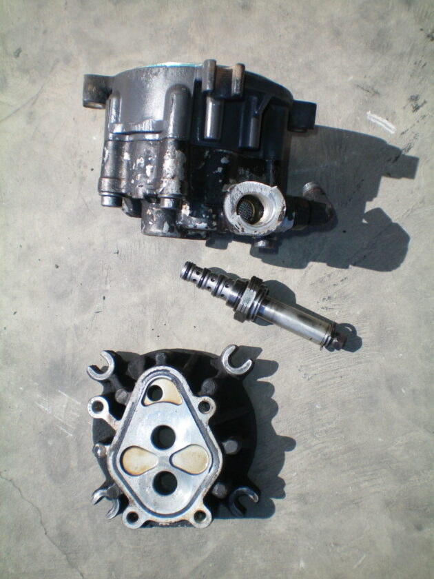 VOLVO  EC360BLC - SA8230-08830 - PILOT PUMP BODIES - Image 4