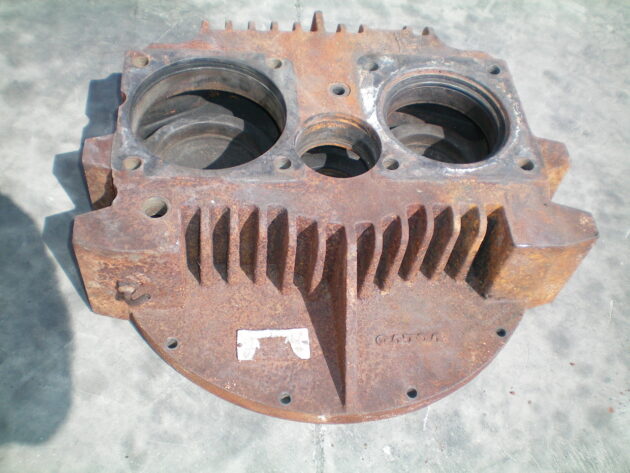 VOLVO EC390 - 14265254 (*) - HOUSING DROP BOX