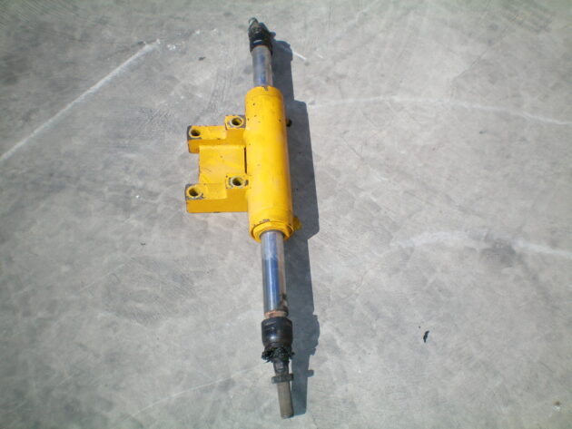 JCB 3CX PR.12 - 1187 - STEERING CYLINDER - Image 2