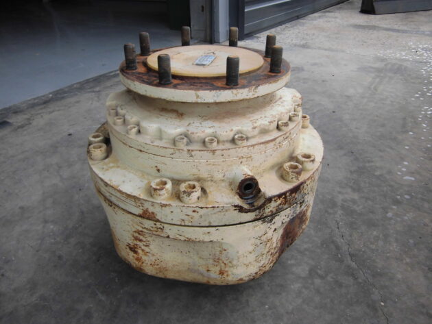 COMPACTOR   MV515DT   - MOTOR DE TRANSLACIÓN DELANTERO - Imagen 2
