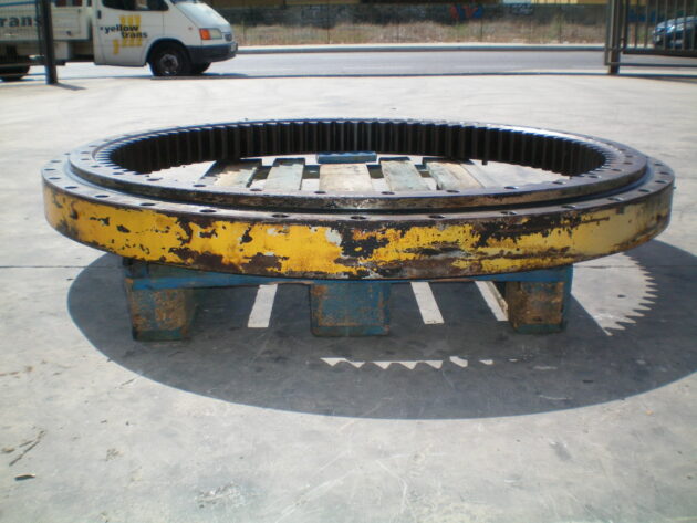 DAEWOO   SOLAR 280LC3   - CORONA DE GIRO - Imagen 4