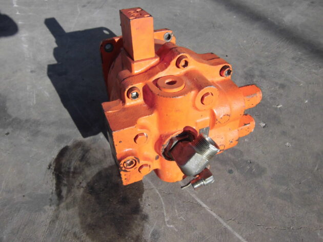 DAEWOO   SOLAR 420LCV  2401-9309A - MOTOR DE GIRO - Imagen 2