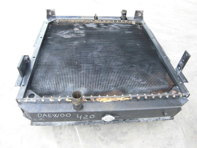 DAEWOO  SOLAR 420LCV - 13F51000 - WATER RADIATOR - Image 4