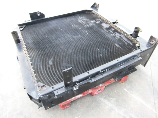 DAEWOO  SOLAR 420LCV - 13F51000 - WATER RADIATOR - Image 5