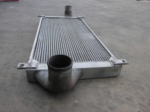 DAEWOO   SOLAR 420LCV  13F5300 - RADIADOR DE INTERCOOLER - Imagen 3