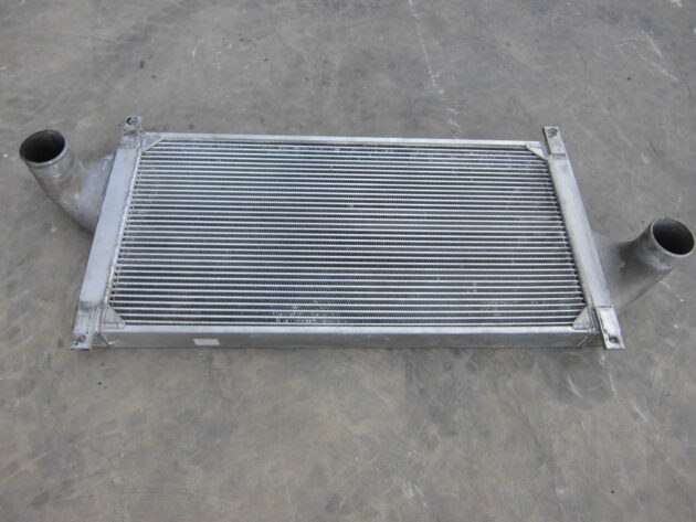 DAEWOO   SOLAR 420LCV  13F5300 - RADIADOR DE INTERCOOLER - Imagen 4