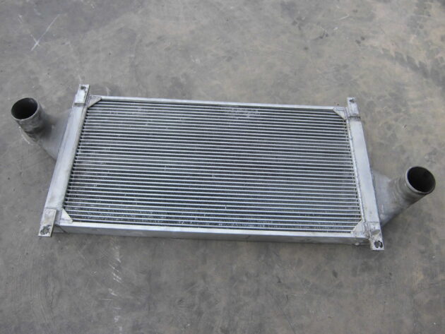 DAEWOO   SOLAR 420LCV  13F5300 - RADIADOR DE INTERCOOLER