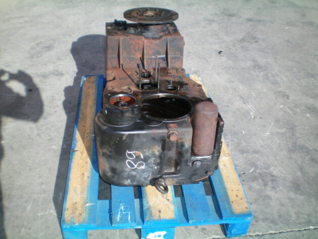 JCB  436B  4648 401 223 - CARCASA DE SERVOTRANSMISIÓN - Imagen 2