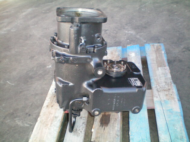 JCB  JS 200W -  - SHORT AND LONG GEAR BOX - Image 3