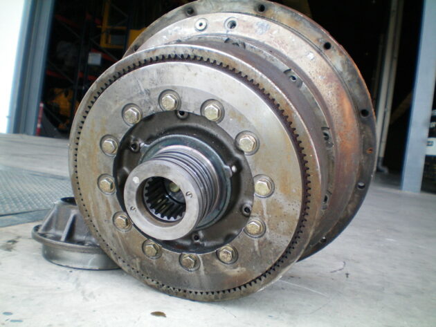 FIAT-HITACHI   D180   - PAQUETE DE FRENOS - Imagen 4