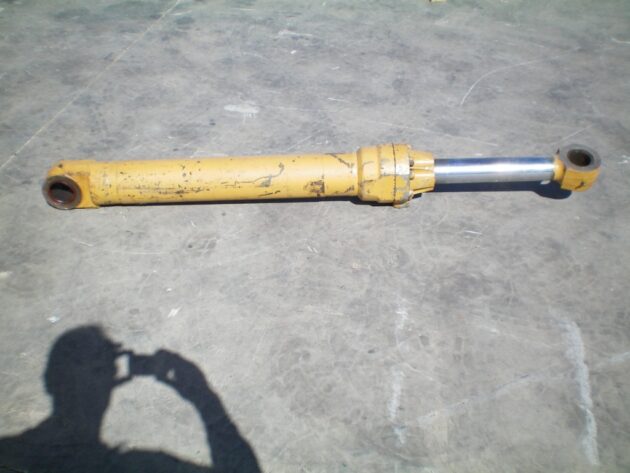 FIAT-HITACHI   FH150W  71400587 - BOTELLA HIDRAULICA PLUMA PARTIDA - Imagen 3