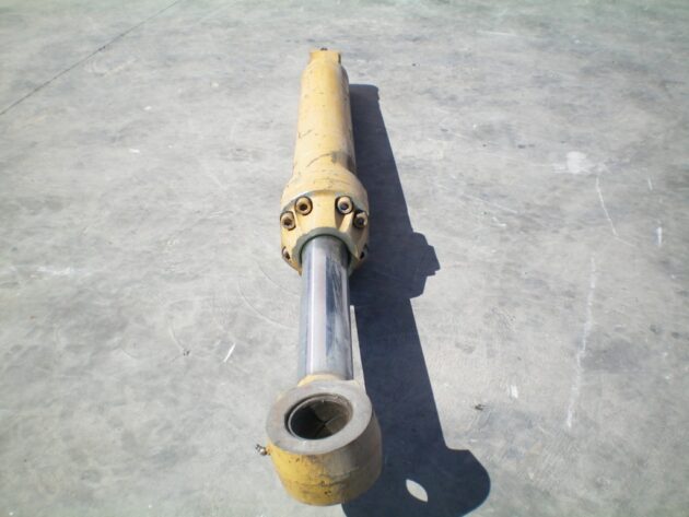 FIAT-HITACHI   FH150W  71400587 - BOTELLA HIDRAULICA PLUMA PARTIDA - Imagen 4