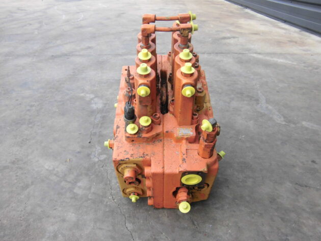 FIAT-HITACHI   FH3003   - DISTRIBUIDOR PRINCIPAL - Imagen 2