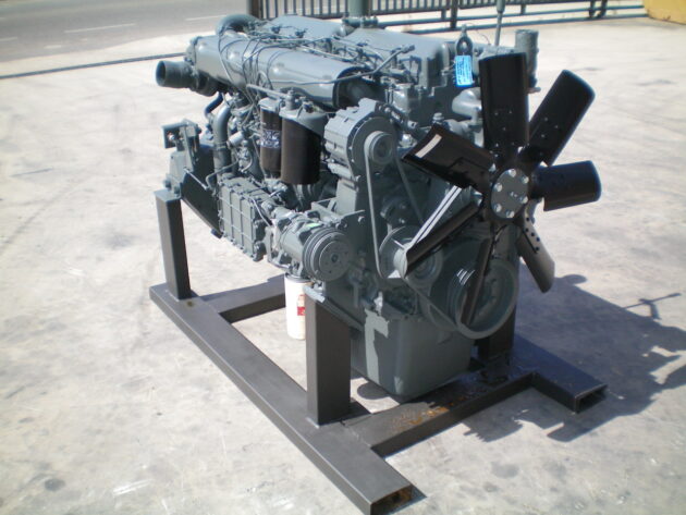 FIAT-HITACHI  FH400LCH   - MOTOR TÉRMICO IVECO CON PARTE ELÉCTRICA - Imagen 3