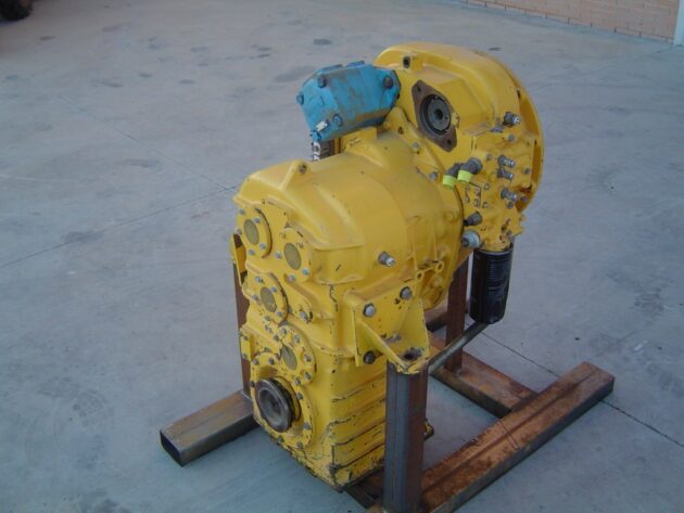 VOLVO  L50  30824 - SERVOTRANSMISIÓN - Imagen 3
