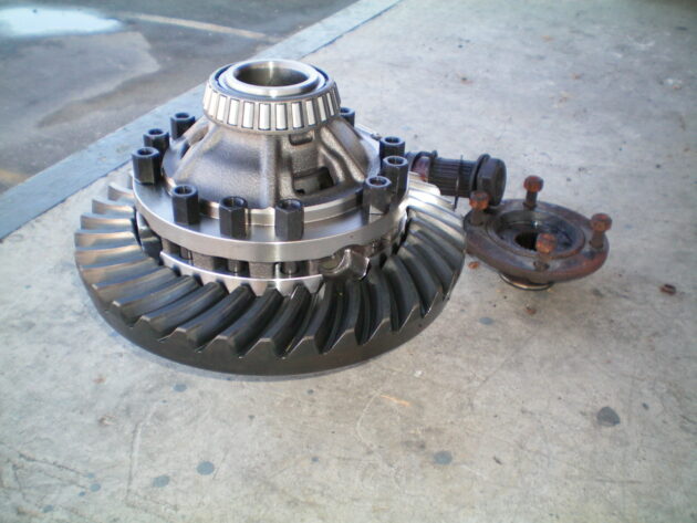 VOLVO  L70C  15194304 / 15194307 - GRUPO DIFERENCIAL DELANTERO - Imagen 2