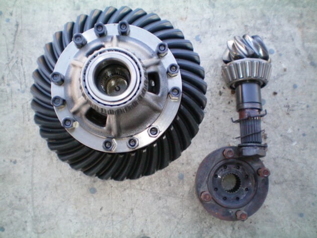 VOLVO  L70C  15194304 / 15194307 - GRUPO DIFERENCIAL DELANTERO