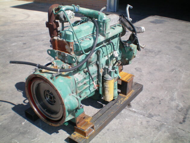 VOLVO  L70C  15003904 - MOTOR TÉRMICO TD61GD SIN PARTE ELÉCTRICA - Imagen 3