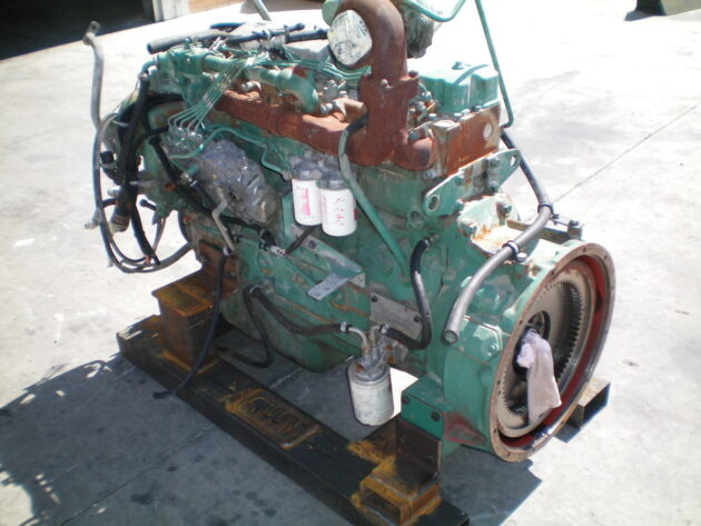 VOLVO  L70C  15003904 - MOTOR TÉRMICO TD61GD SIN PARTE ELÉCTRICA - Imagen 5