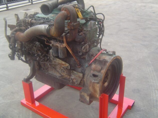 VOLVO  L70C  15003907 - MOTOR TÉRMICO TD63KDE - Imagen 3