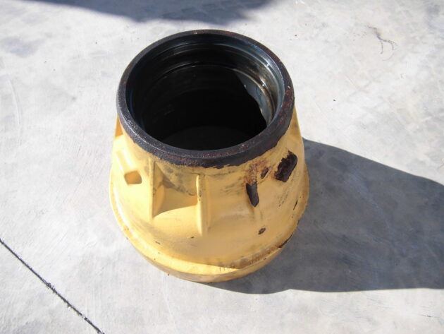 VOLVO   L70D  11035773 - CARCASA CUBO REDUCTOR DELANTERO SIN CORONA
