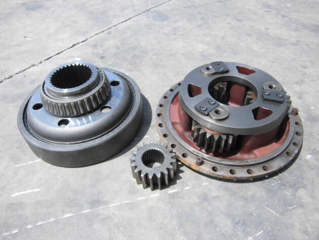 VOLVO   L120B  11102676 - CARDILLA TRASERA COMPLETA