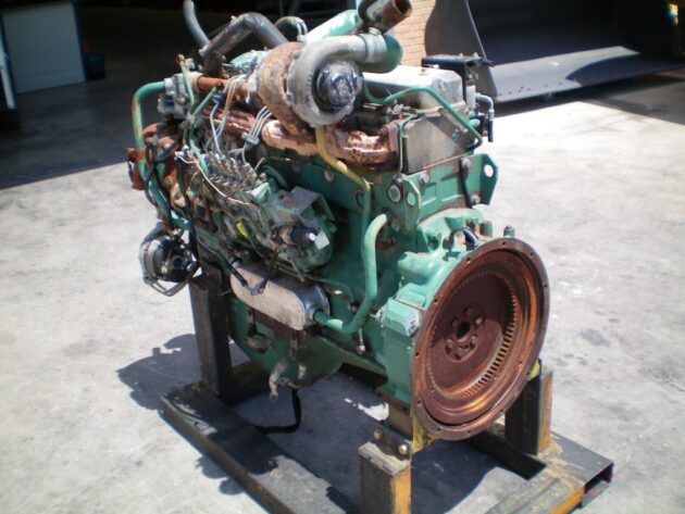 VOLVO  L120B  15003916 - MOTOR TÉRMICO TD71G CON ALTERNADOR - Imagen 5
