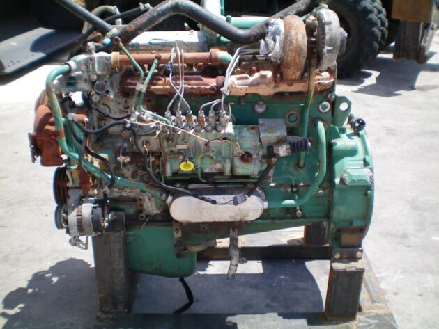 VOLVO  L120B  15003916 - MOTOR TÉRMICO TD71G CON ALTERNADOR - Imagen 6