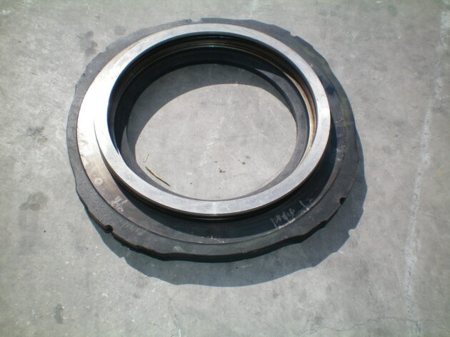 VOLVO  L150C  12973350 - PISTÓN DE FRENO