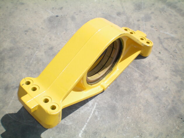 VOLVO   L150D  11075563 - SOPORTE BALANCÍN DELANTERO DEL EJE TRASERO