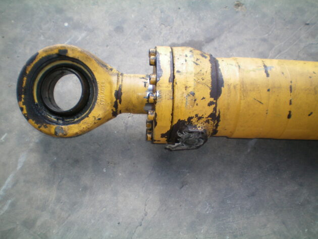 VOLVO   L330C  11107381 - BOTELLA DE DIRECCIÓN - Imagen 3