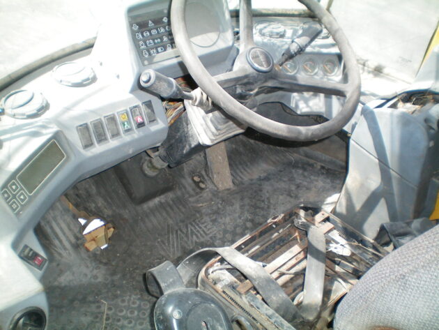 VOLVO  L330C  VOE31705 - CABINA - Imagen 7