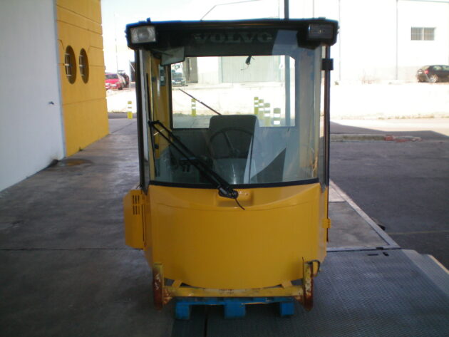 VOLVO  L330C  VOE31705 - CABINA
